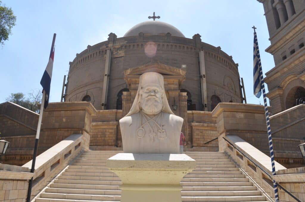 Beyond the Pyramids A First-Timer’s Guide to Cairo’s Hidden History & Modern Pulse