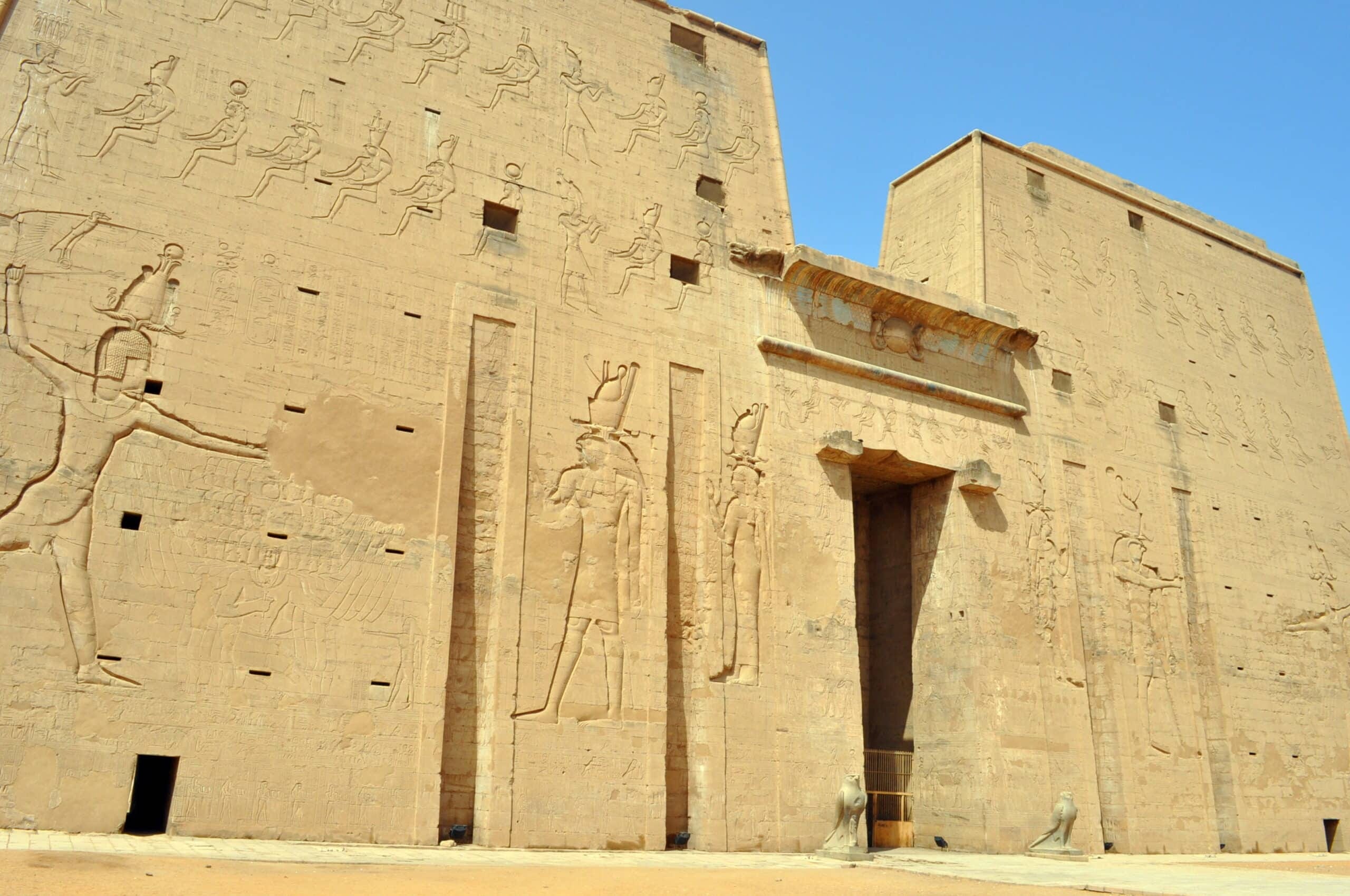 Easter Holiday in Egypt – Cairo, Aswan & Luxor Nile Cruise (7 Days / 6 Nights) vacation Easter Holiday in Egypt – Cairo, Aswan & Luxor Nile Cruise (7 Days / 6 Nights) vacation