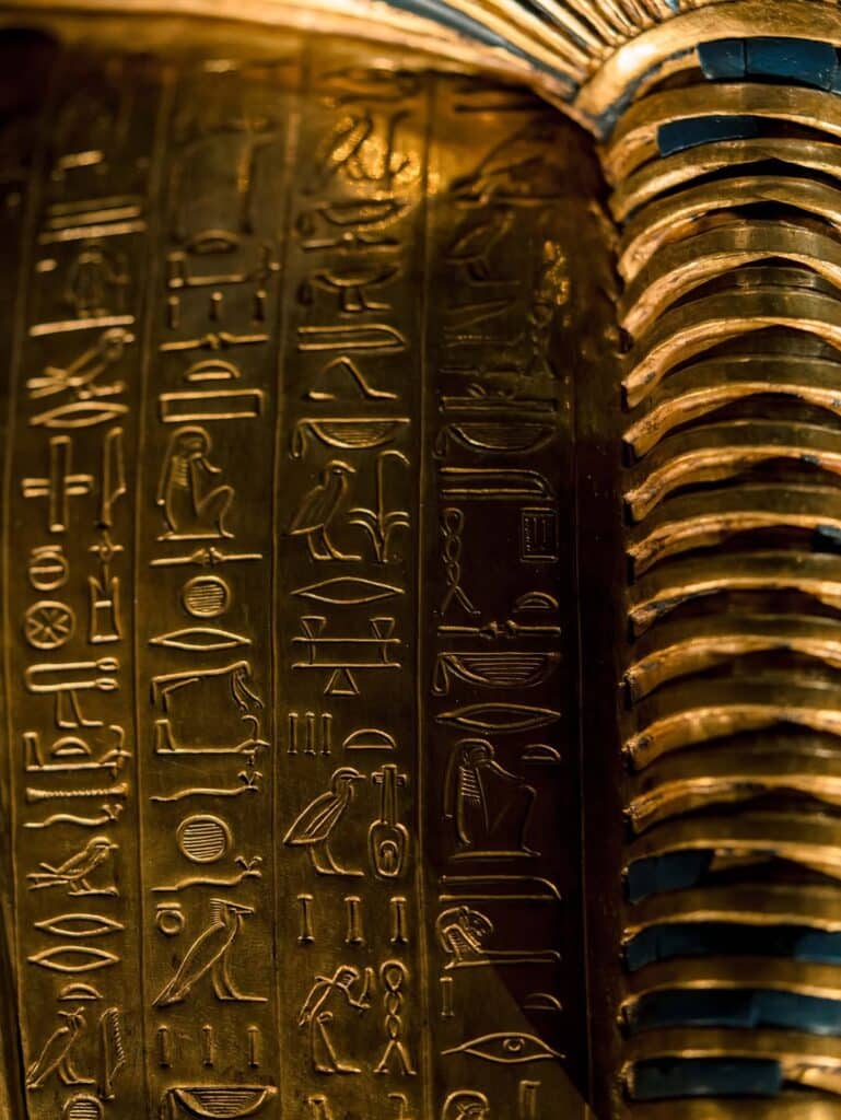 Tutankhamun’s Legacy 3 Magical Materials: King Tut’s Jewelry And Cosmic Connections