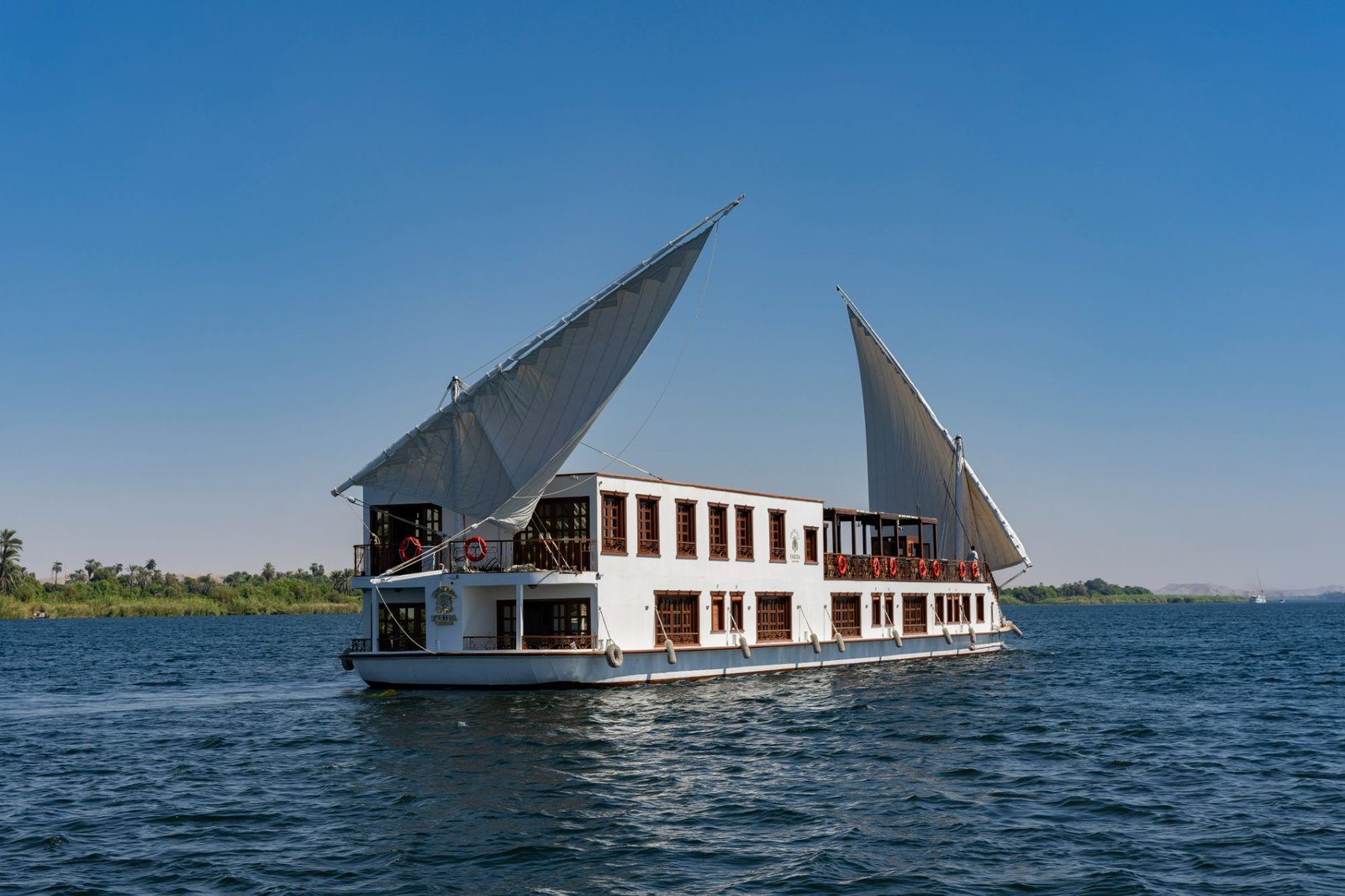 9 Day Cairo & Dahabiya Nile Cruise Tour 9 Day Cairo & Dahabiya Nile Cruise Tour